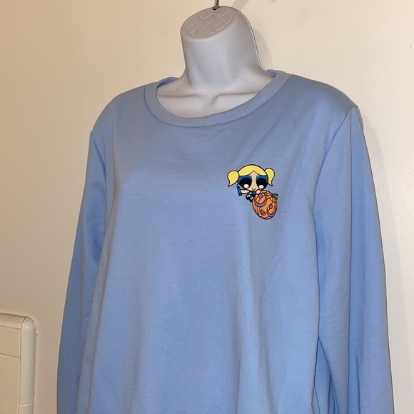 NWOT Women’s Powerpuff Girls/Bubbles Sky Blue RomWe Crewneck Sweatshirt - Picture 4 of 12